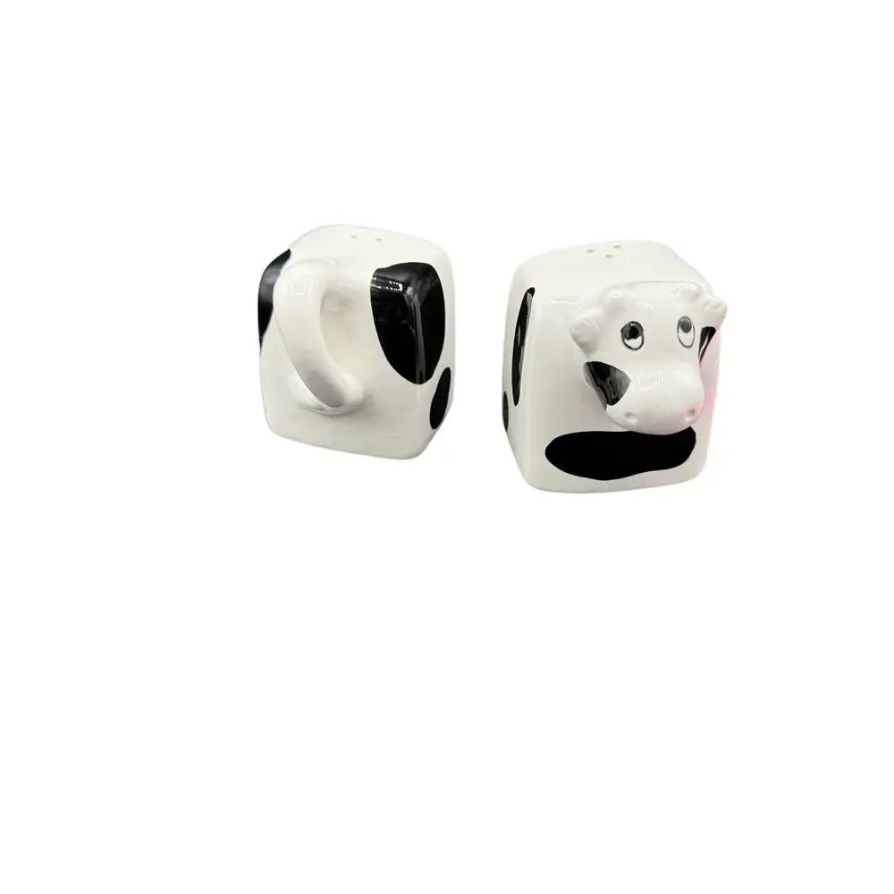 Vintage Black & White Cow Salt & Pepper Shaker Made In Taiwan 3D Effect